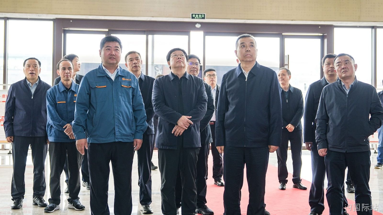 商洛市政协主席王宁岗一行莅临j9国际站考察指导