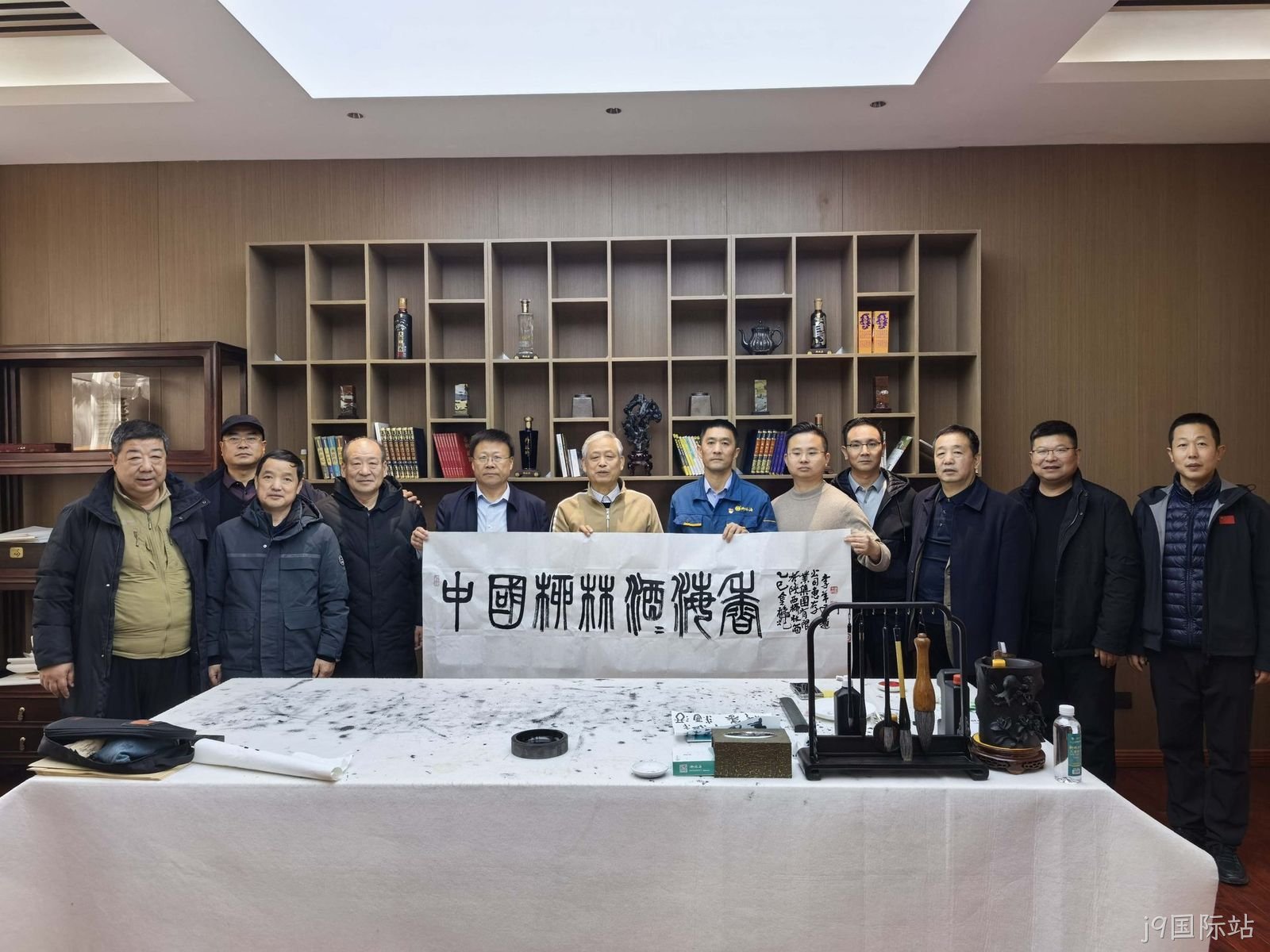  中国文化产业战略协会副主席李羊民一行莅临j9国际站参观交流